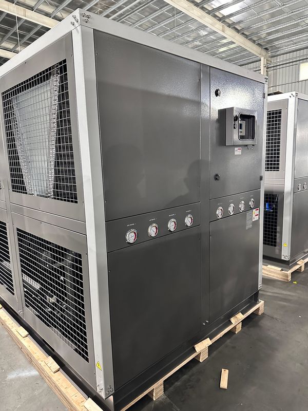 Fabrieksvoorziening 60HP luchtgekoelde industriële waterkoeler 60 ton scroll type glycol koeler met vier scroll compressoren