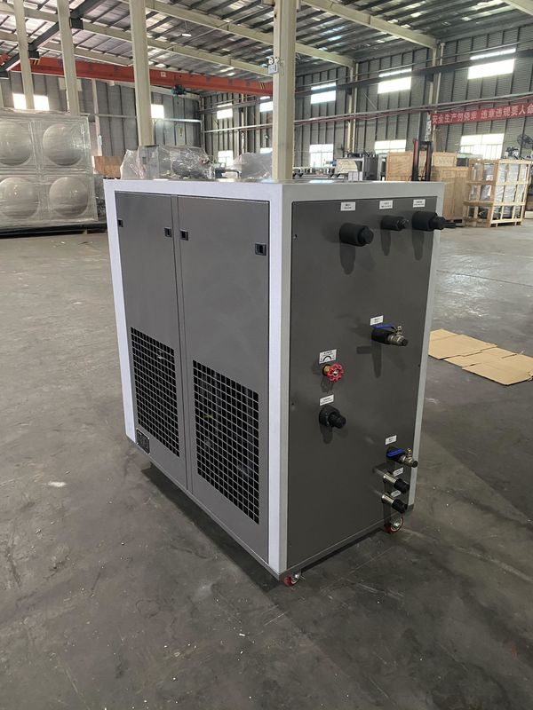 Compacte watergekoelde koelkasten 6 ton Snelle koeling met 19 kW koelcapaciteit 24/7 Remote monitoring Eco-vriendelijk koelmiddel