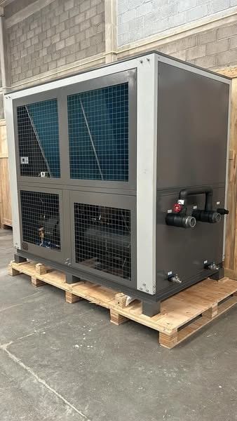 25RT energiezuinige industriële koeler, geïmporteerde compressor, intelligent PID-temperatuurregelaar, laboratorium/halfgeleider/laser, multi-industrie aanpassing, luchtgekoeld circulatiesysteem