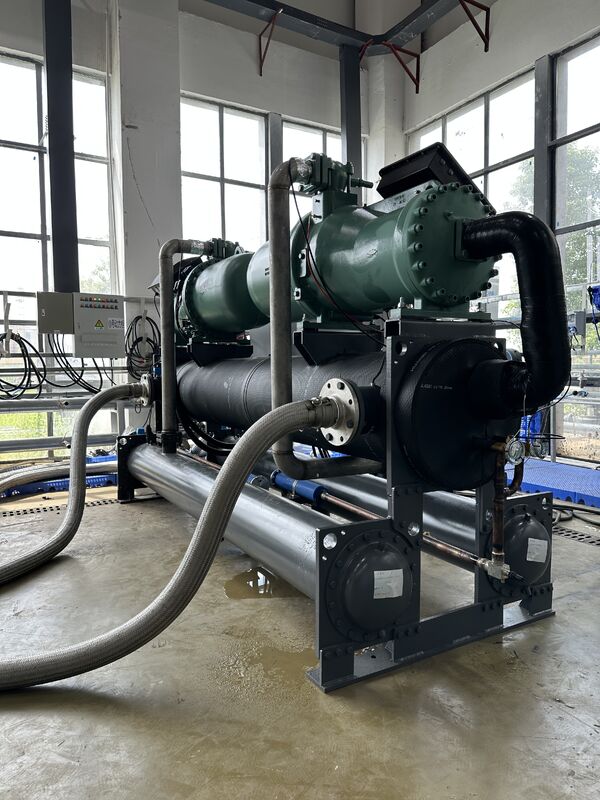 360HP Energiebesparende Watergekoelde Schroef Chiller met PLC Besturingssysteem voor Industriële Koeling